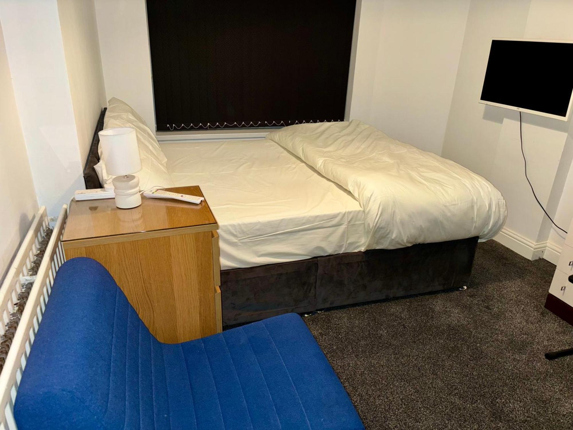 Stainless Guests House Hotel Дъдли Екстериор снимка
